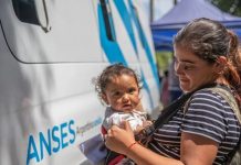 AUH abril 2026: cuánto se cobra en total con Tarjeta Alimentar tras el aumento